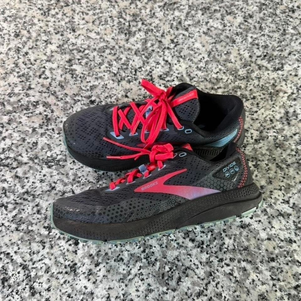 Brooks Divide 3 Women's Black Running Trail Sneaker Shoe W7